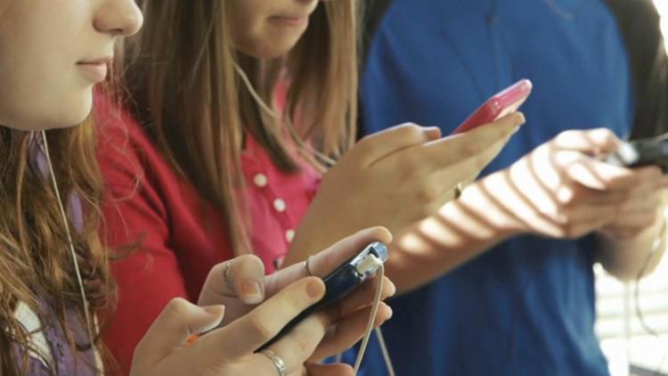 JCPS Announces New Phone Policy for 2025-2026 School Year